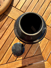 Load image into Gallery viewer, Cinerire urn BLACKA