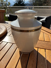 Load image into Gallery viewer, Funeral urn BLANCO