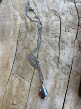 Load image into Gallery viewer, chaine pendentif goutte