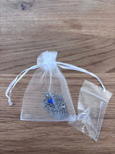 Load image into Gallery viewer, Collier Cinéraire Cœur Cristal Bleu - photo 6