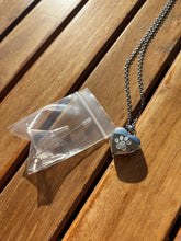 Load image into Gallery viewer, collier-urne-chat-chien