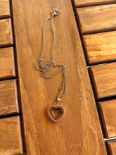 Load image into Gallery viewer, Collier Urne cœur gold - photo 4