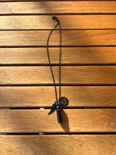 Load image into Gallery viewer, collier urne pour homme