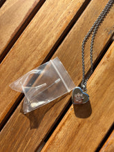 Load image into Gallery viewer, collier-urne-sac