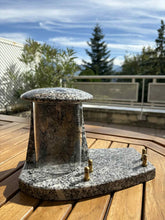 Load image into Gallery viewer, Lanterne funéraire en Granit Gris - photo 1
