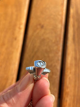 Load image into Gallery viewer, ouverture collier urne ange