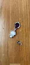 Load image into Gallery viewer, Pendentif Cendre La Violette - photo 2