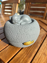 Load image into Gallery viewer, urne chat grise ceramique cineraire