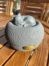 Load image into Gallery viewer, urne chat resine grise