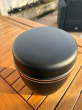 Load image into Gallery viewer, urne pour cimetière noire