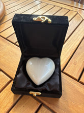 Load image into Gallery viewer, boite urne coeur