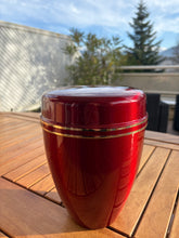 Load image into Gallery viewer, urne pour enterrement rouge