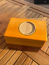 Load image into Gallery viewer, urne humain flower bois vue du dessus