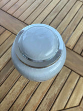 Load image into Gallery viewer, urne pour humain grise infini