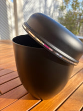 Load image into Gallery viewer, urne humain noire