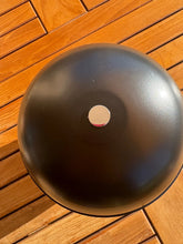 Load image into Gallery viewer, Urne Métal Canada Noire - photo 3