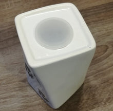 Load image into Gallery viewer, Urn KOKIA