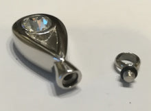 Load image into Gallery viewer, Funeral Jewelery: Larma