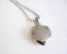 Load image into Gallery viewer, Tilka Ash pendant