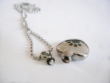 Load image into Gallery viewer, Tilka Ash pendant