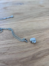 Load image into Gallery viewer, Collier Cinéraire Petit Cœur Argent - photo 3
