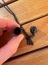 Load image into Gallery viewer, collier funeraire pour homme
