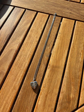 Load image into Gallery viewer, Collier Urne Coeur Patte - photo 4
