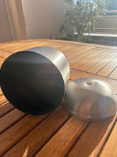 Load image into Gallery viewer, urne cremation gris 
