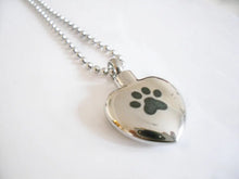 Load image into Gallery viewer, Pendentif Cendre Tilka - photo 1
