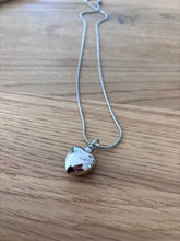 Load image into Gallery viewer, Pendentif Funéraire Cœur - photo 2

