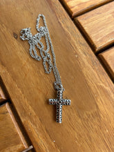 Load image into Gallery viewer, Pendentif Funéraire Croix - photo 2
