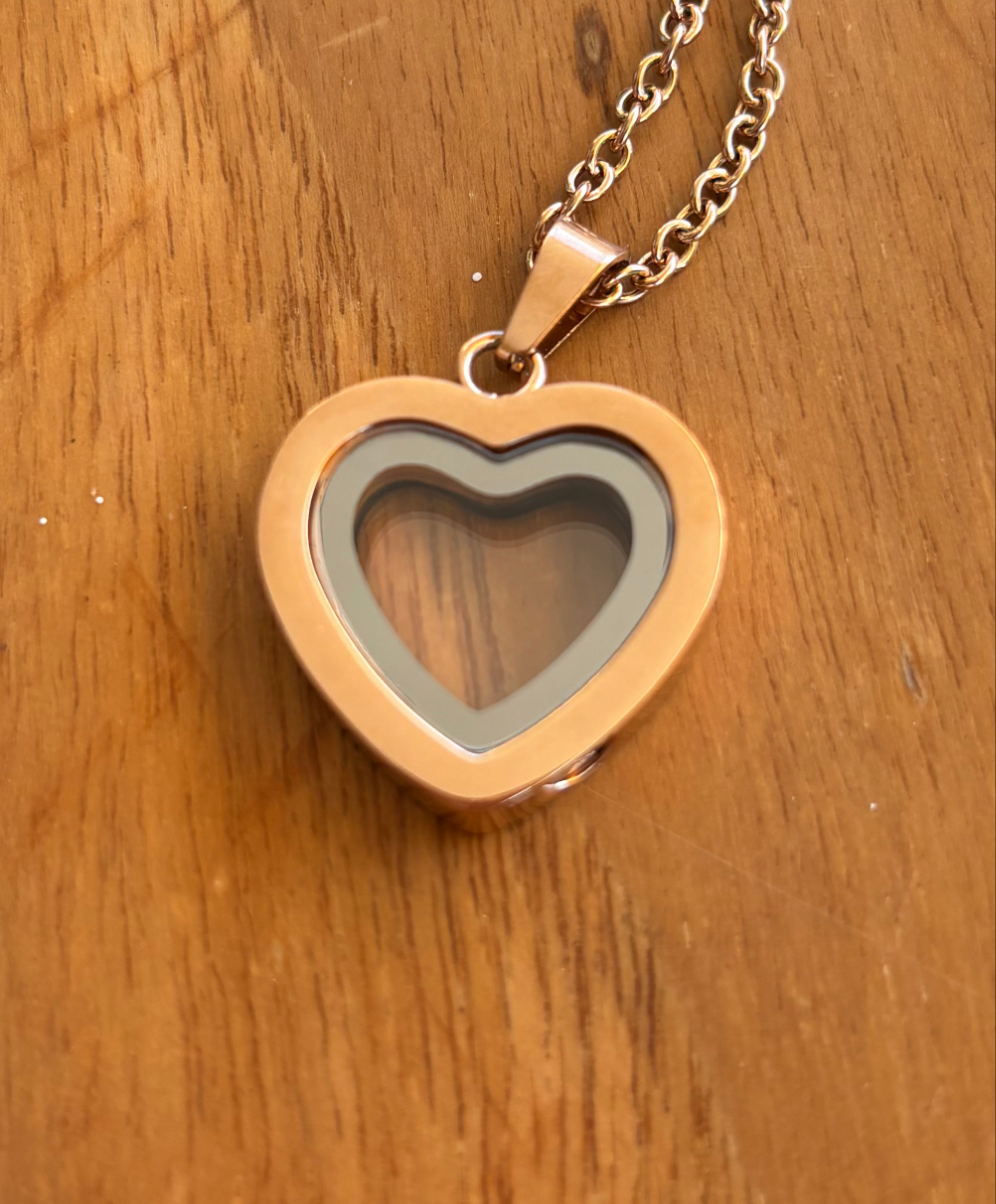 pendentif urne coeur gold 
