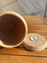 Load image into Gallery viewer, urne biodegradable plante
