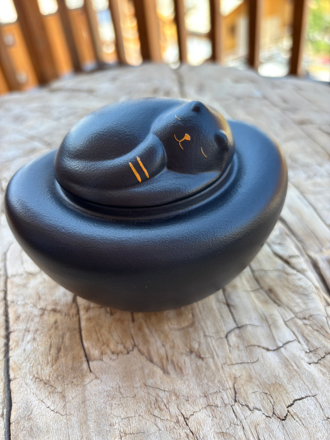 urne ceramique noire chat