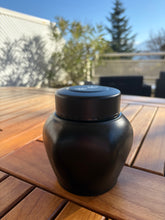 Load image into Gallery viewer, urne pour chat ou petit chien felix
