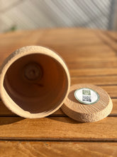 Load image into Gallery viewer, urne pour chat chien ou lapin
