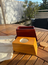 Load image into Gallery viewer, urne cineraire en bois pou humain

