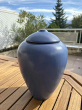 Load image into Gallery viewer, Urne Funéraire CELES Biodégradable - photo 1
