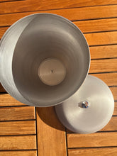 Load image into Gallery viewer, urne funeraire pour homme ou femme argent
