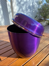Load image into Gallery viewer, urne funeraire violet

