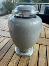 Load image into Gallery viewer, Urne Grise Infini - photo 1
