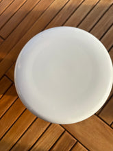 Load image into Gallery viewer, urne blanche pour homme et femme
