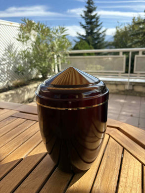 urne mandalay bordeaux vue montagne