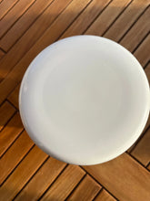 Load image into Gallery viewer, Urne Métal Œillet blanche - photo 5
