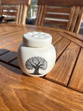 Load image into Gallery viewer, urne odyssee
